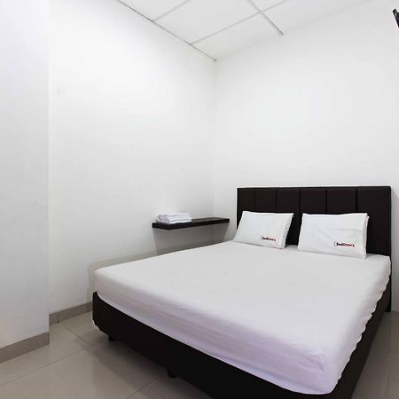 Hotel Reddoorz @ Kemanggisan Dżakarta Zewnętrze zdjęcie
